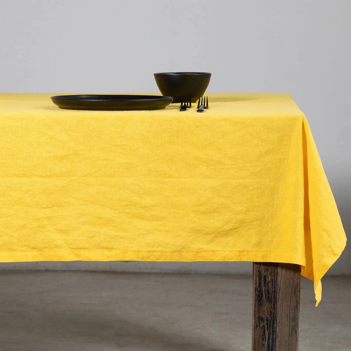 Freesia tablecloth